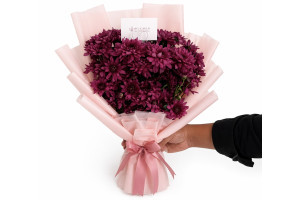 Bouquet maroon chrysanthemum