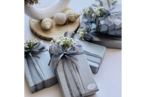 Wrapping for small gifts