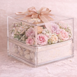 Acrylic flowers arrangements